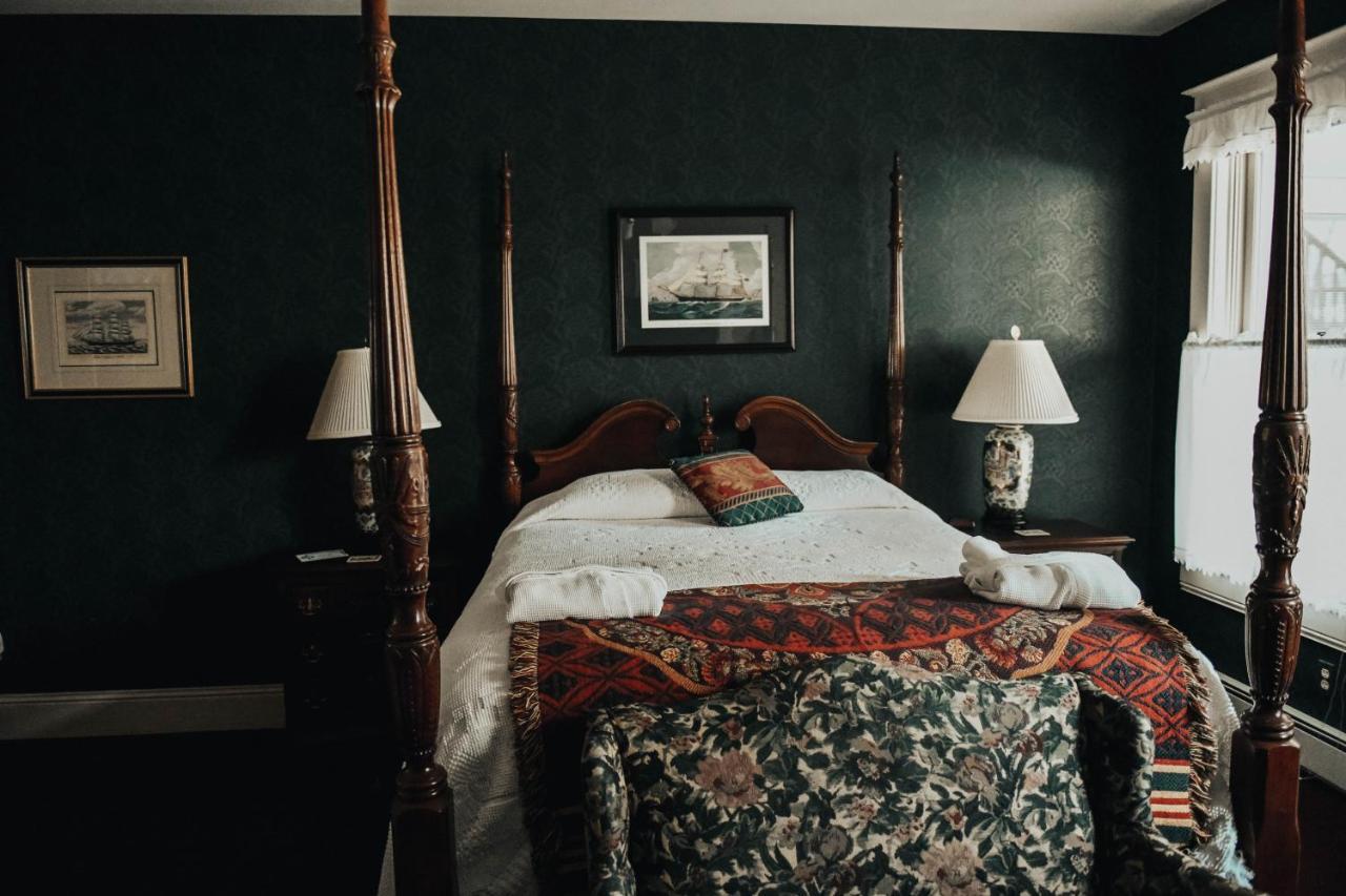 China Clipper Inn (Adults Only) Юрей Екстериор снимка