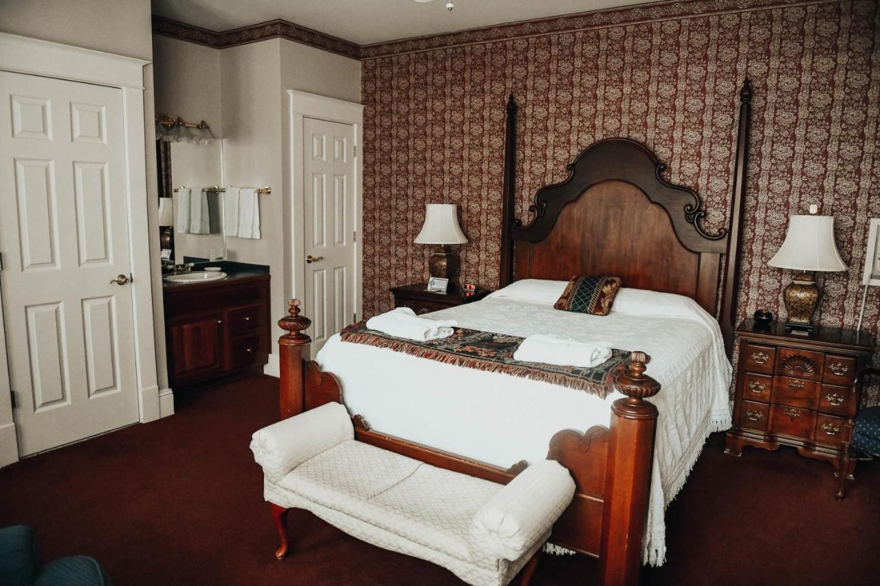 China Clipper Inn (Adults Only) Юрей Екстериор снимка