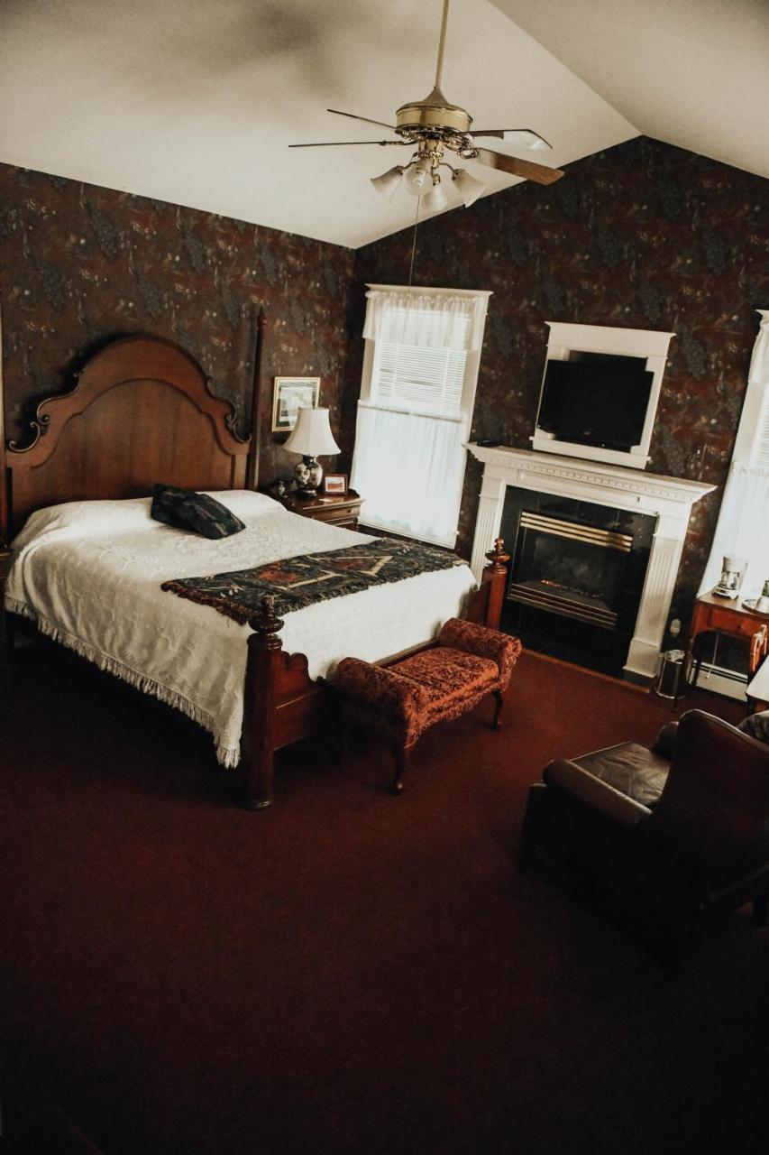 China Clipper Inn (Adults Only) Юрей Екстериор снимка