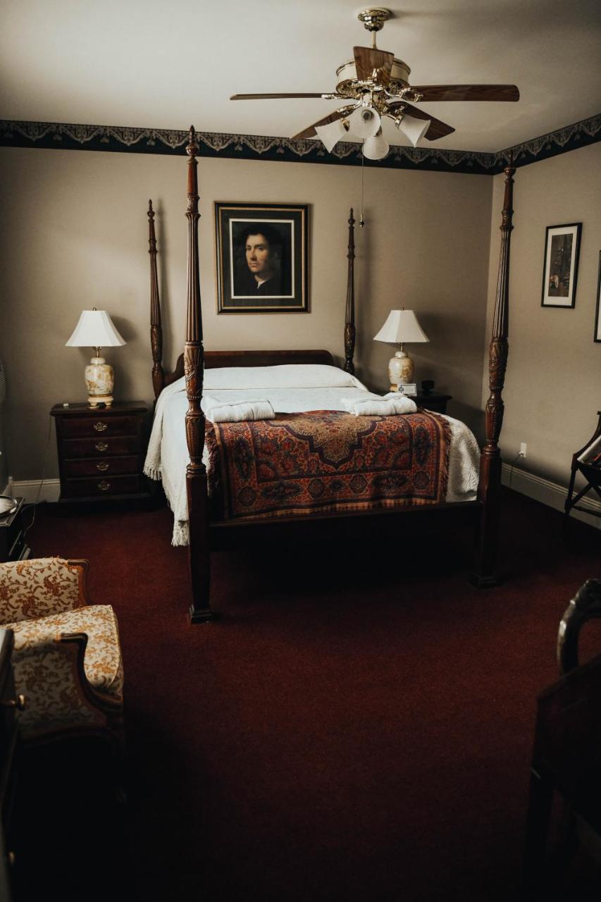 China Clipper Inn (Adults Only) Юрей Екстериор снимка