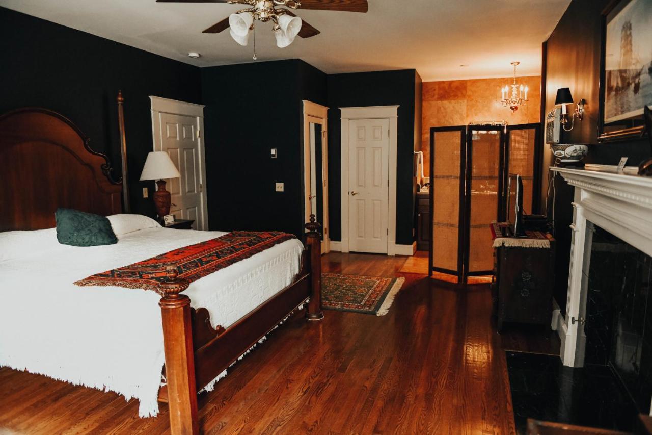 China Clipper Inn (Adults Only) Юрей Екстериор снимка