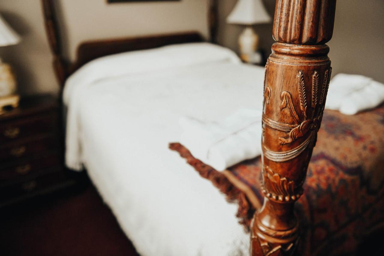 China Clipper Inn (Adults Only) Юрей Екстериор снимка