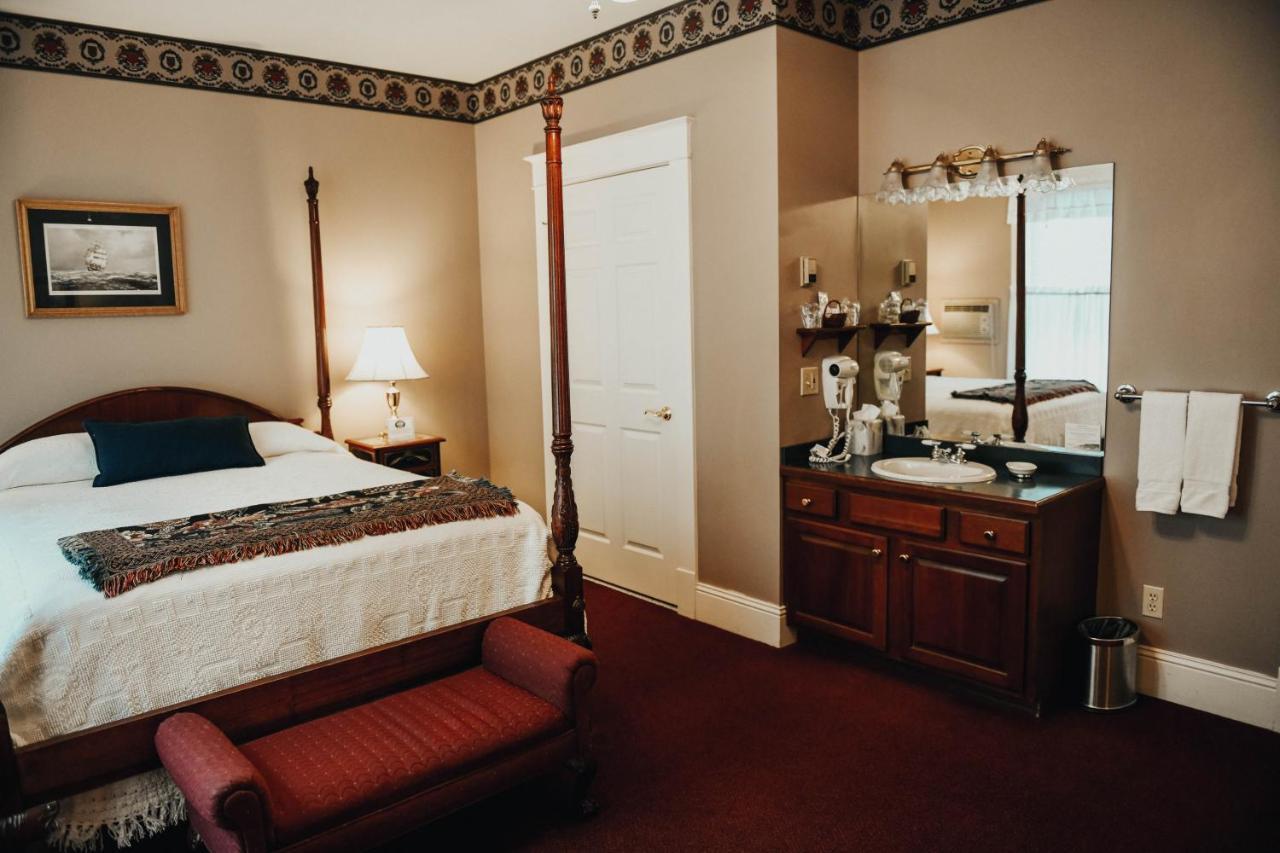 China Clipper Inn (Adults Only) Юрей Екстериор снимка