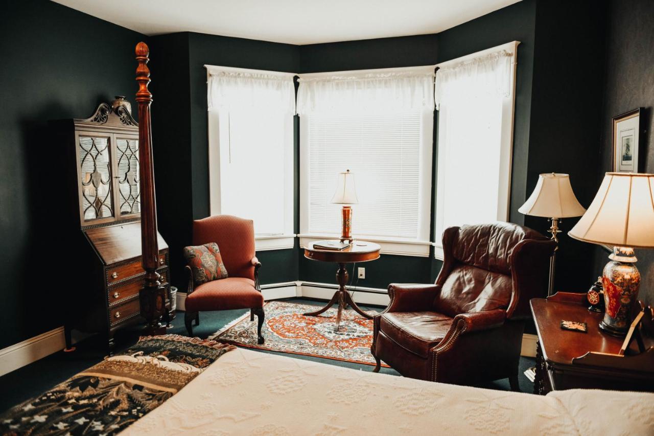 China Clipper Inn (Adults Only) Юрей Екстериор снимка