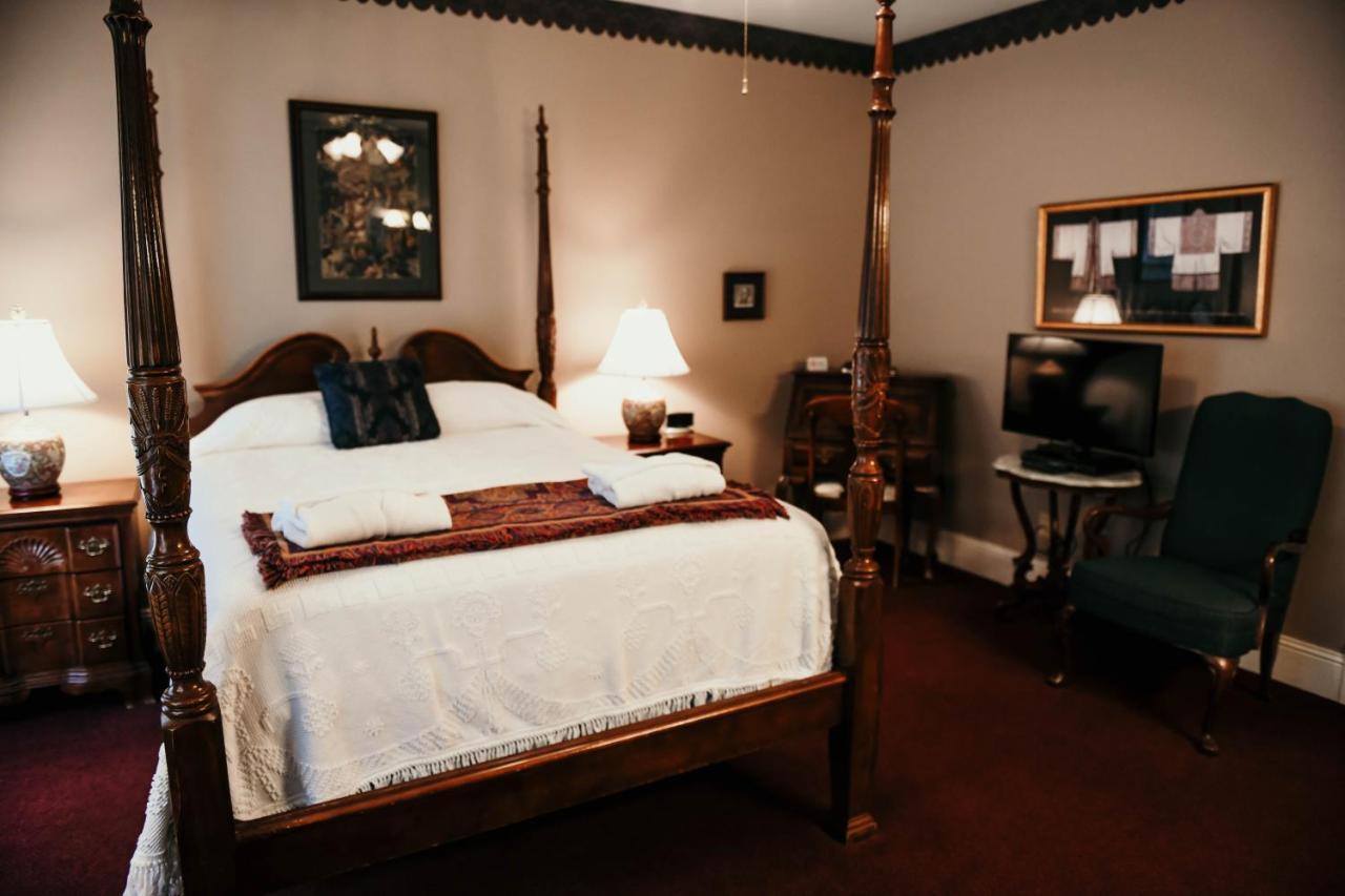 China Clipper Inn (Adults Only) Юрей Екстериор снимка