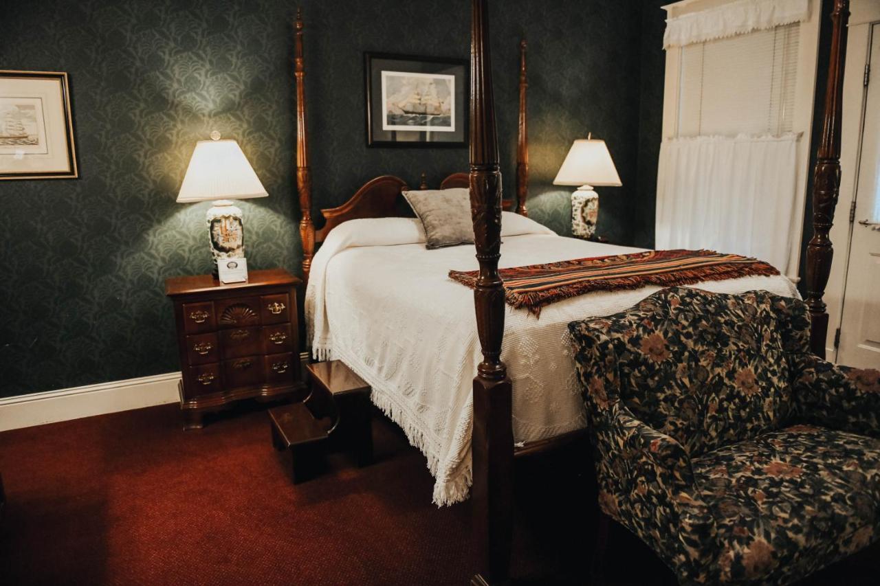 China Clipper Inn (Adults Only) Юрей Екстериор снимка