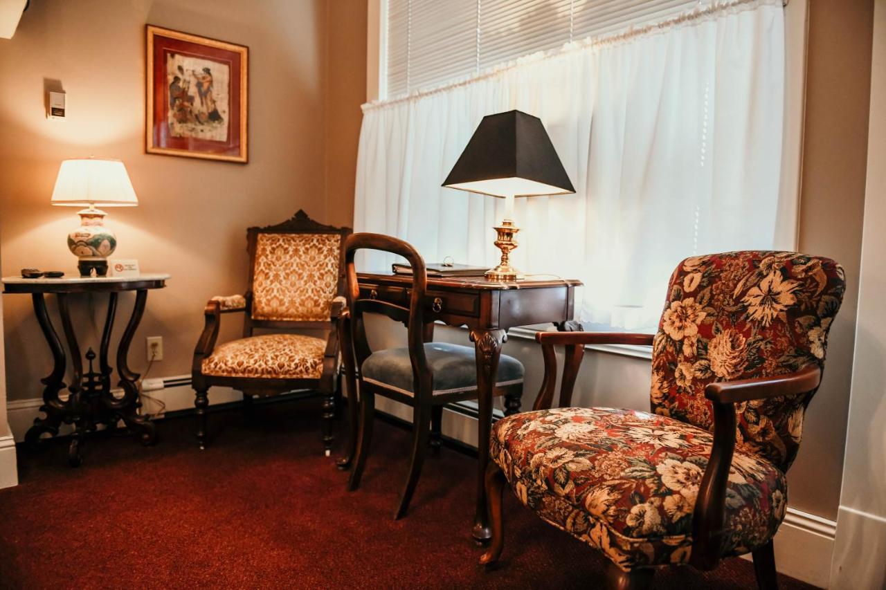 China Clipper Inn (Adults Only) Юрей Екстериор снимка