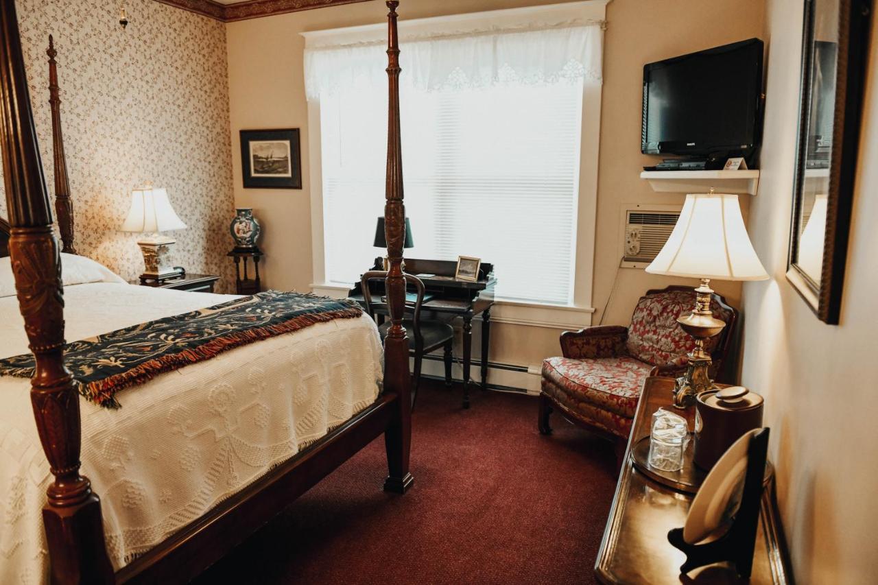 China Clipper Inn (Adults Only) Юрей Екстериор снимка