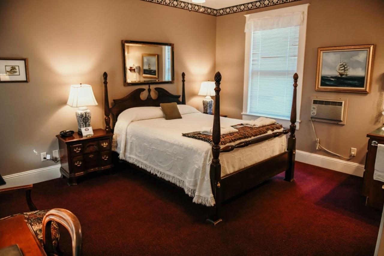China Clipper Inn (Adults Only) Юрей Екстериор снимка