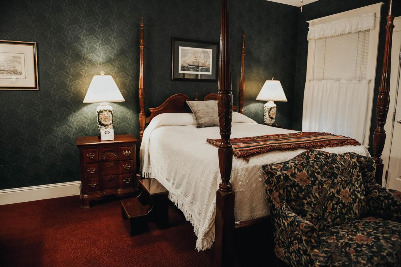 China Clipper Inn (Adults Only) Юрей Екстериор снимка