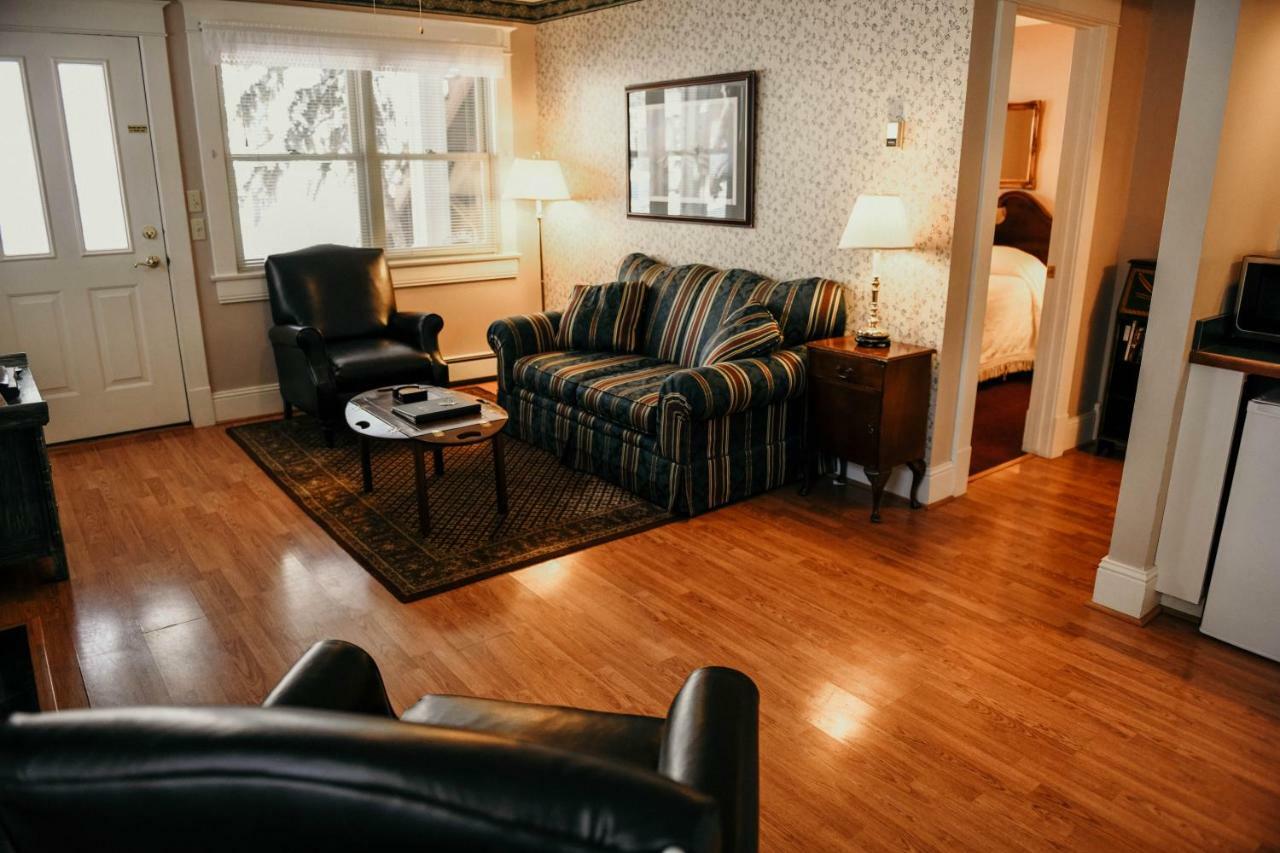 China Clipper Inn (Adults Only) Юрей Екстериор снимка